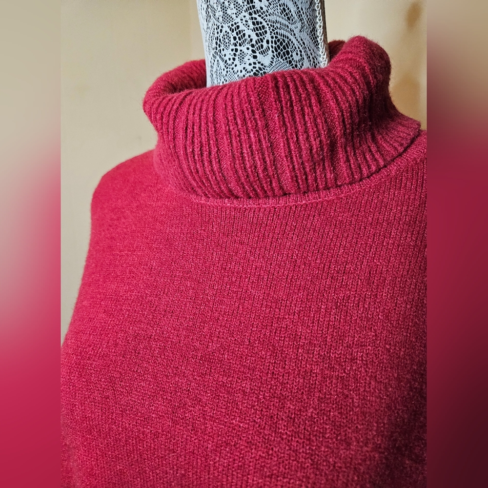 Turtleneck sweater - Picture 2 of 4